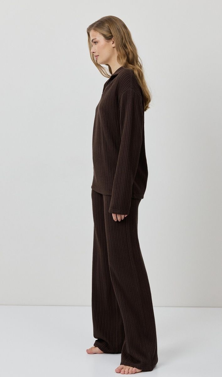 Costum tricotat reiat Aruelle Eloise Brown &mdash; vedere din lateral