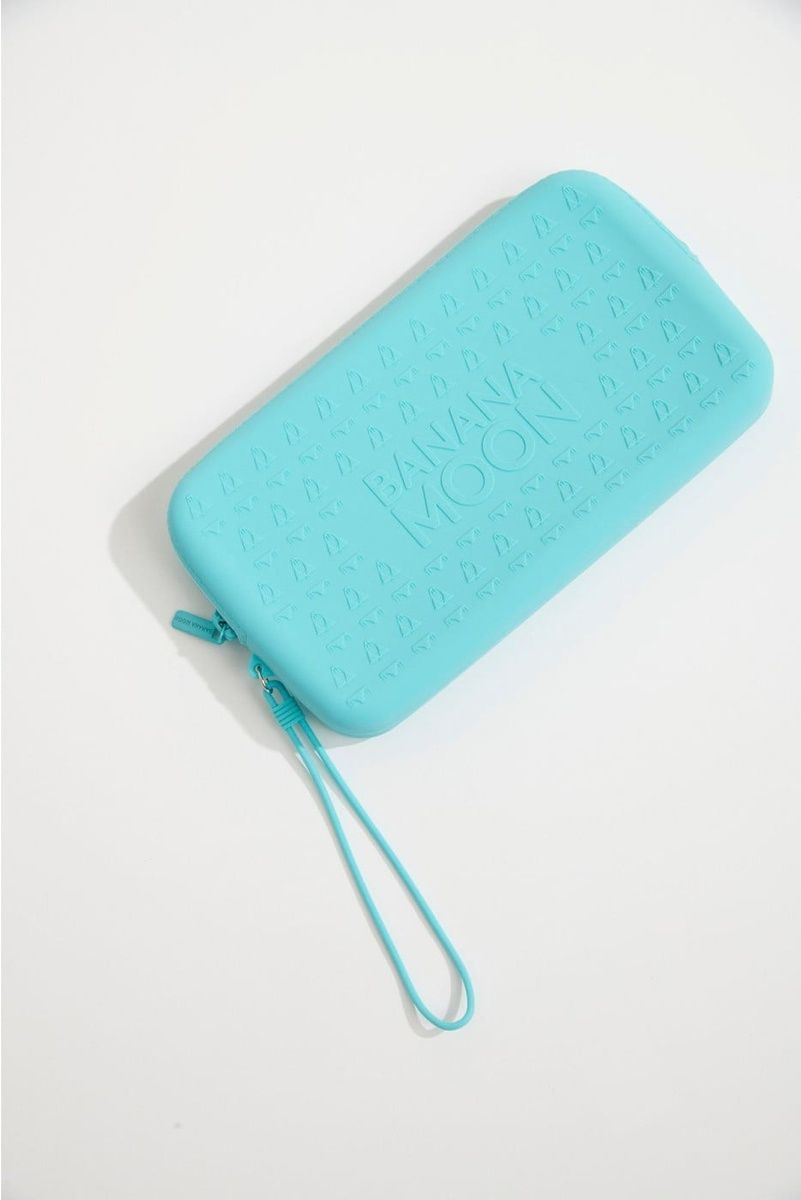 Сумка клатч силиконовая Banana Moon Blue &mdash; Jolie