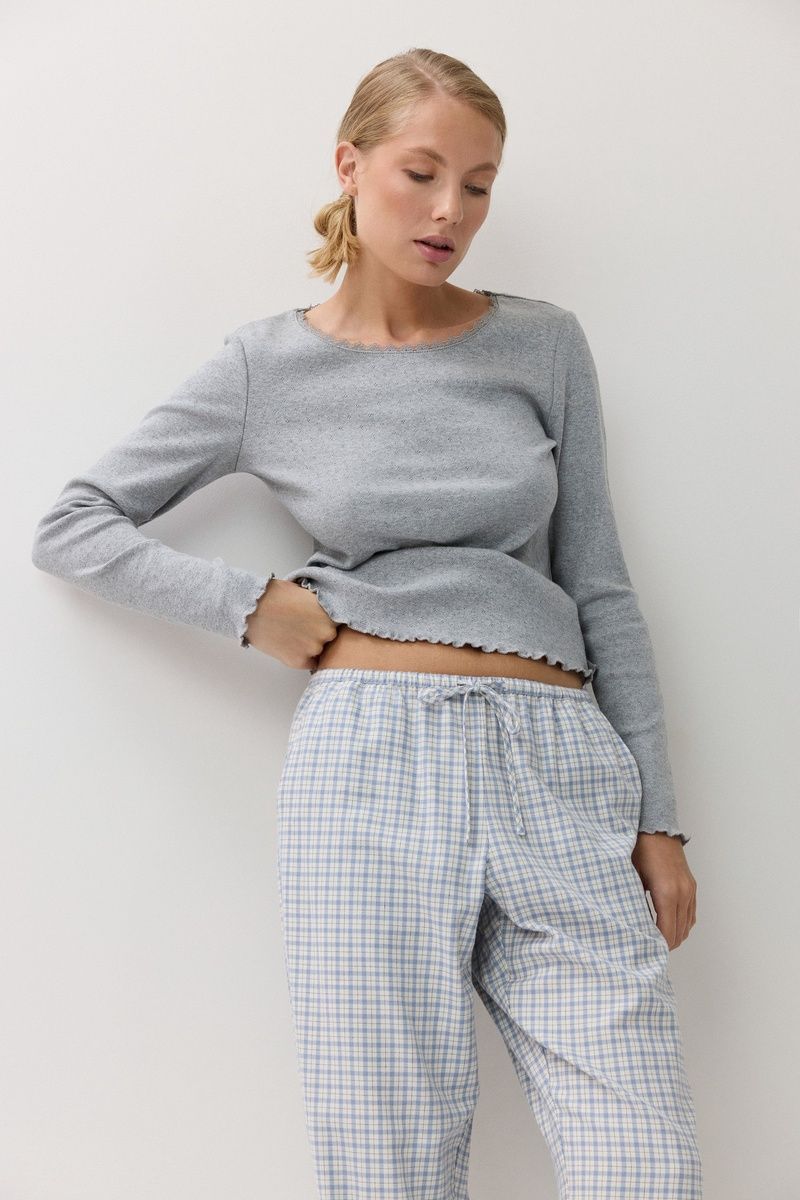 Pijama cu pantaloni și bluză Aruelle Darine &mdash; Jolie
